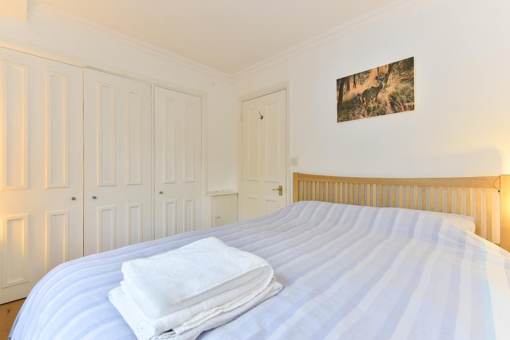 Charming Flat Near Earl'S Court Station, 4 Guests Leilighet London Eksteriør bilde